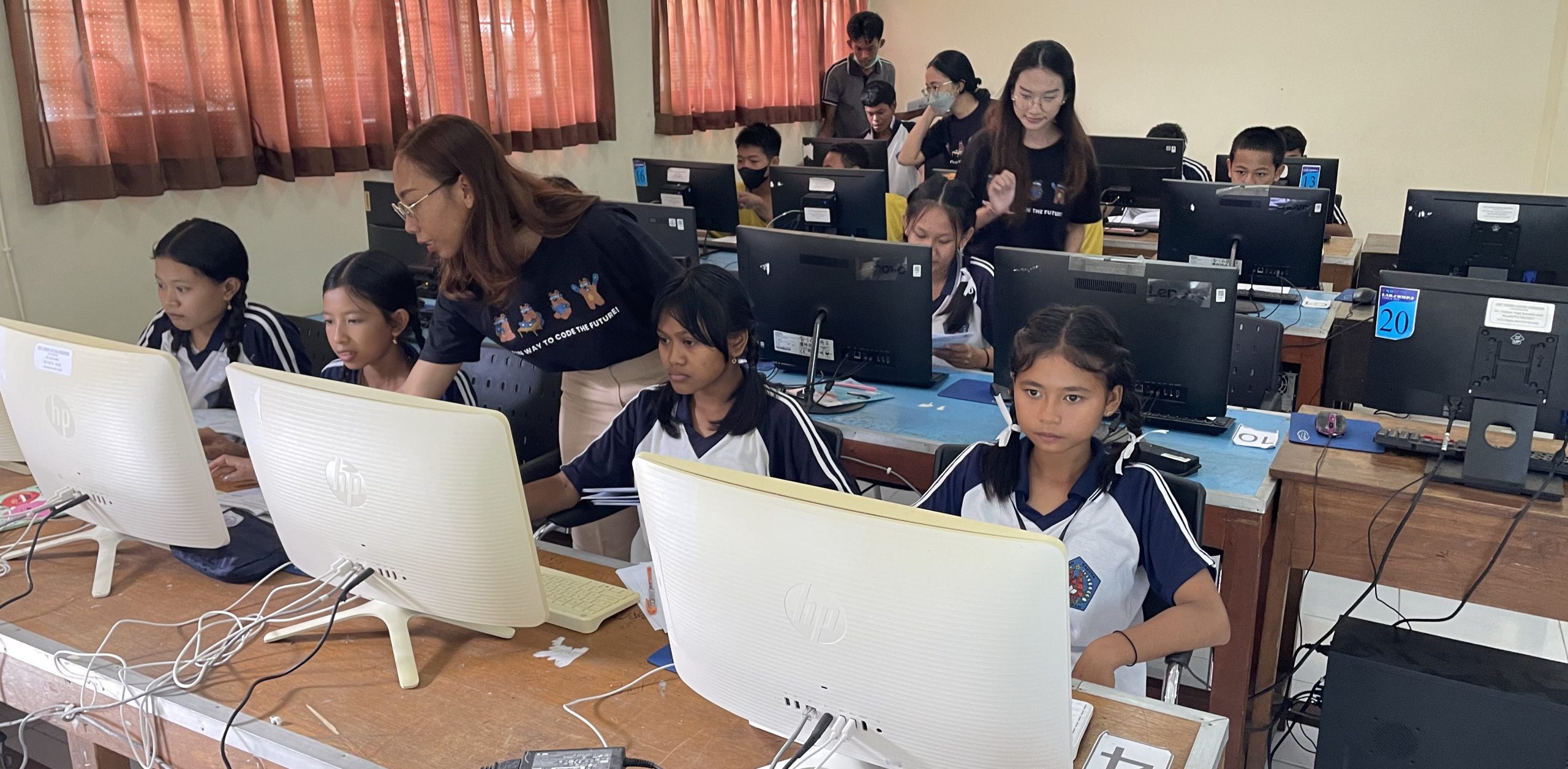 Coding Workshop at SMP Taman Sastra March 2023