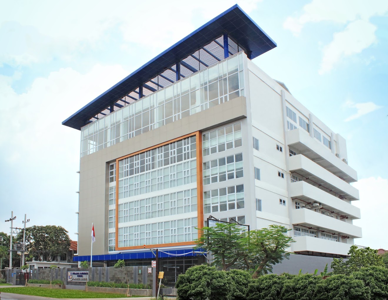 Gedung Surabaya Cambridge School Sekolah Swasta Terbaik di Surabaya Barat