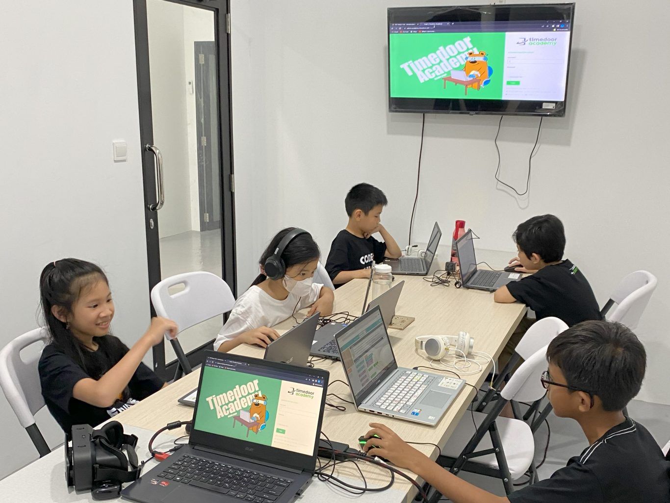 Sekolah coding, biaya coding, Kursus Coding dan Komputer di Batam, Kepulauan Riau