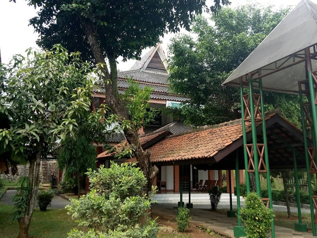 Gedung Sekolah SMP Cakra Buana Depok | Daftar dan Biaya Sekolah Swasta di Depok